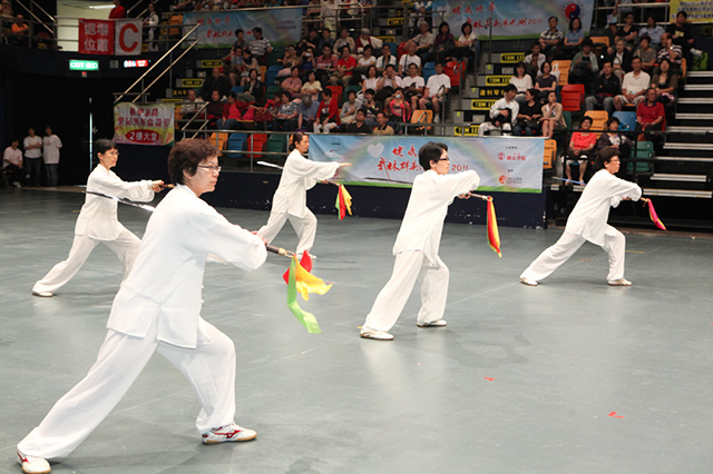 健康快車太極刀表演 010