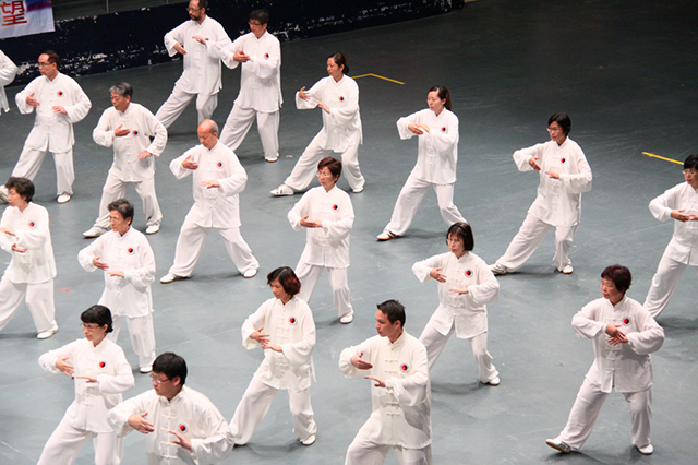 健康快車30式太極拳表演 009