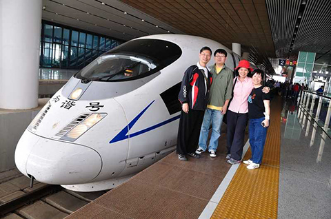 33 準備上高鐵諧號列車！