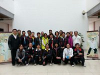 IMG-20140105-WA0031  香港區學員與趙幼斌老師合照